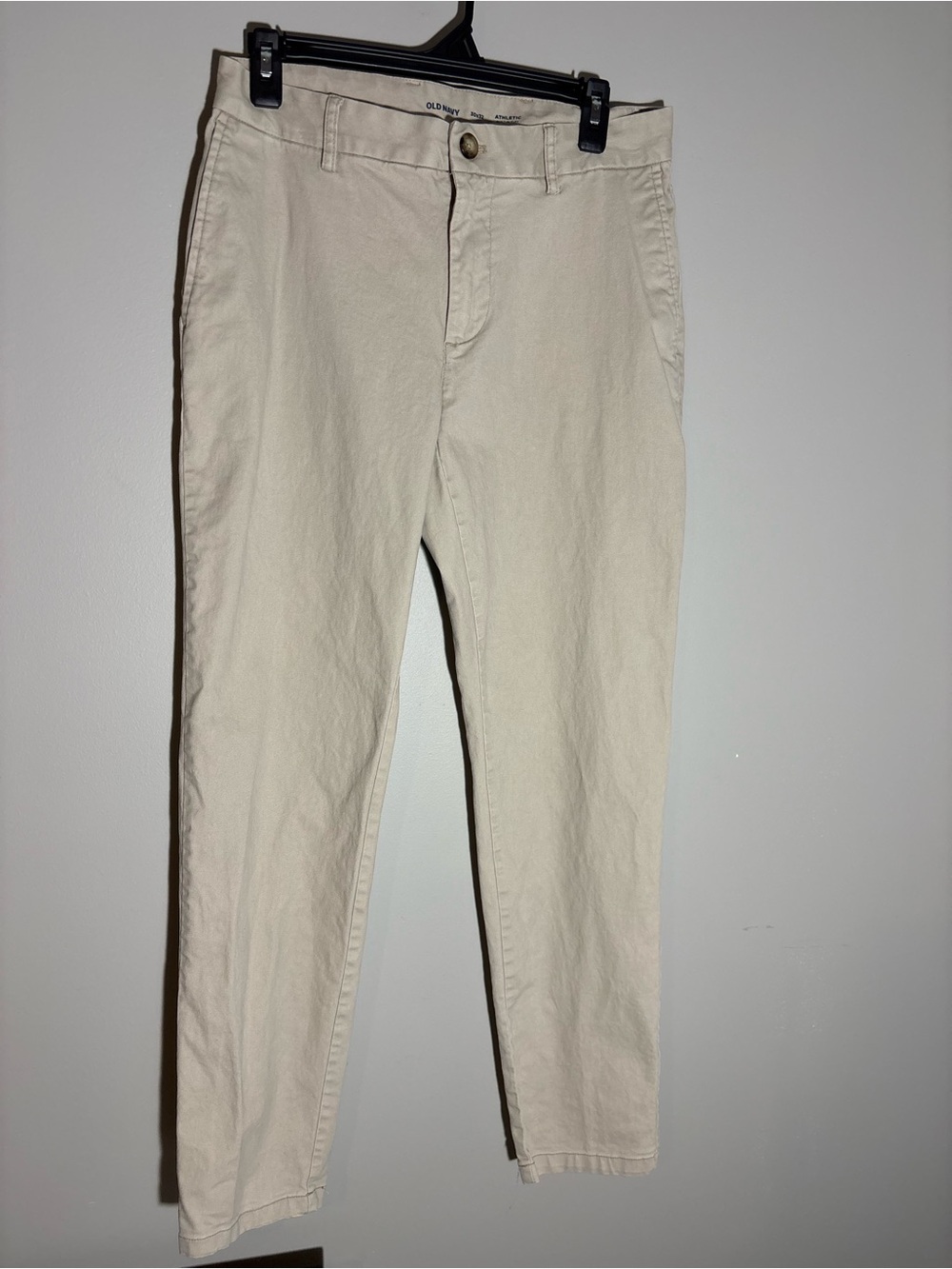 Old Navy Men’s 30x32 Athletic Straight Chino Pants Light Khaki